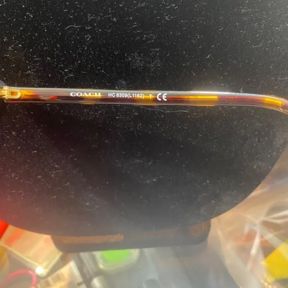 Coach sunglasses - Picture 4 of 7